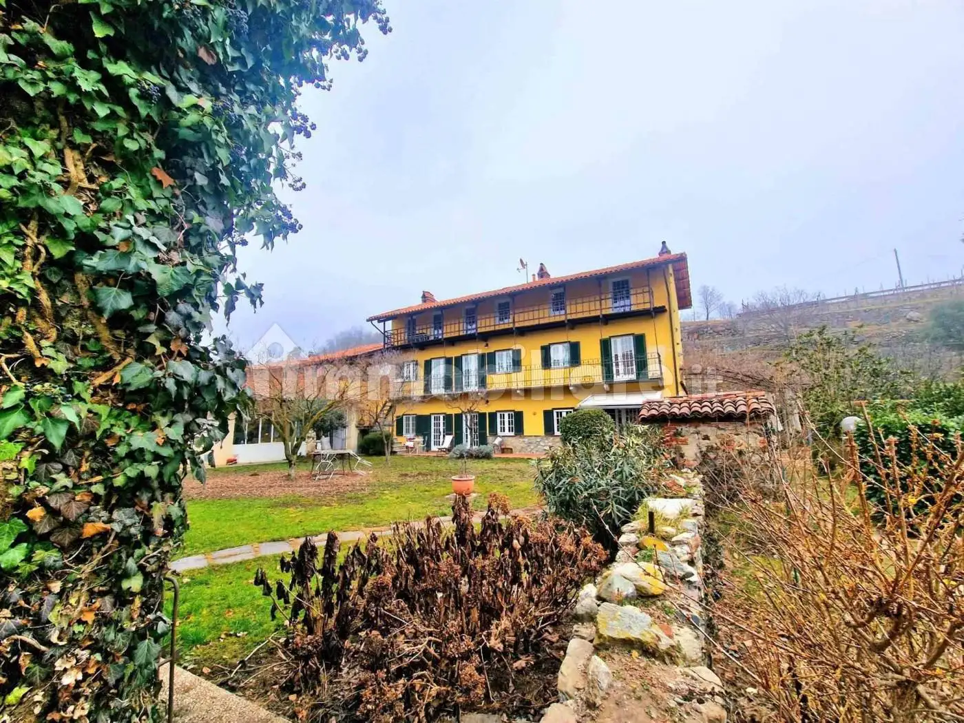 Villa in vendita a Zimone