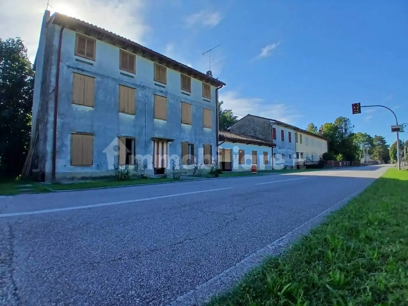 Rustico - Casale in vendita a Campolongo Tapogliano