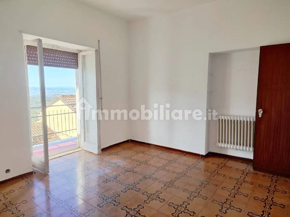 Appartamento in vendita a Nerola