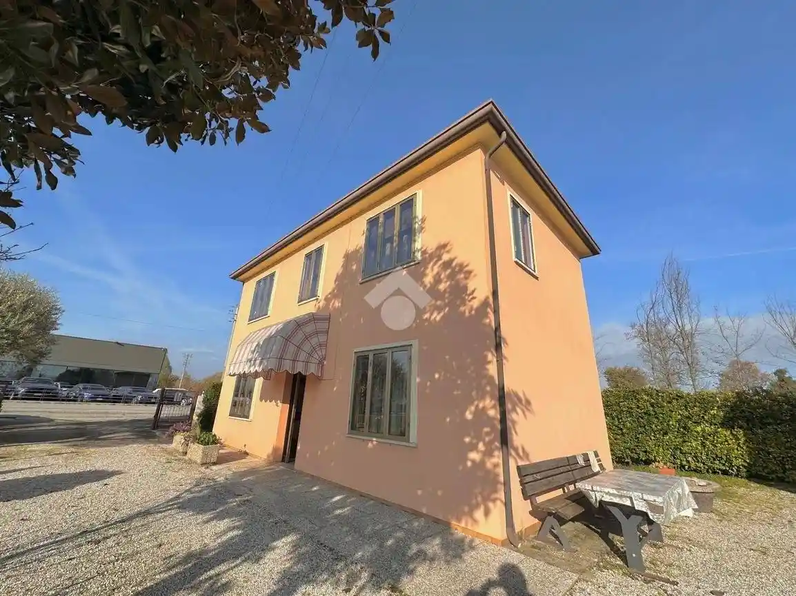 Villa unifamiliare via Sant'Ambrogio 127, Trebaseleghe - foto 2