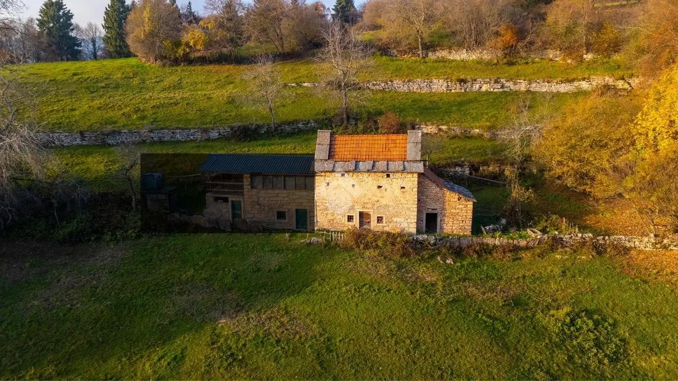 Rustico - Casale in vendita a Roverè Veronese