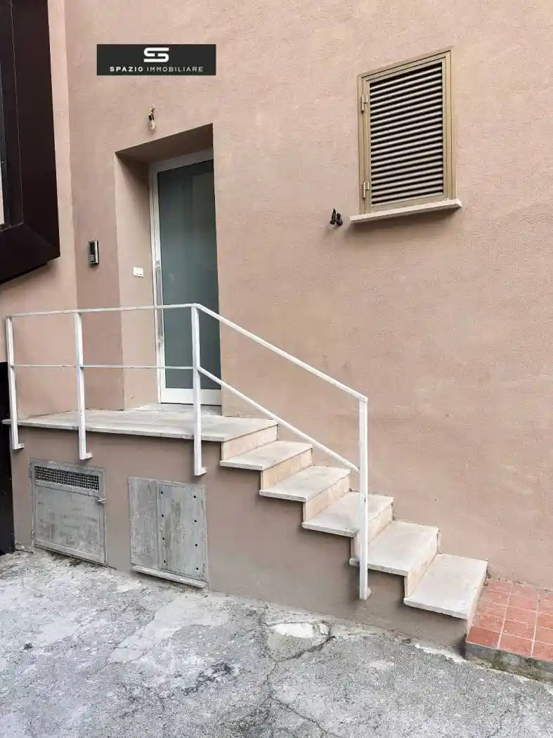 Palazzo - Edificio in Vendita - foto 4