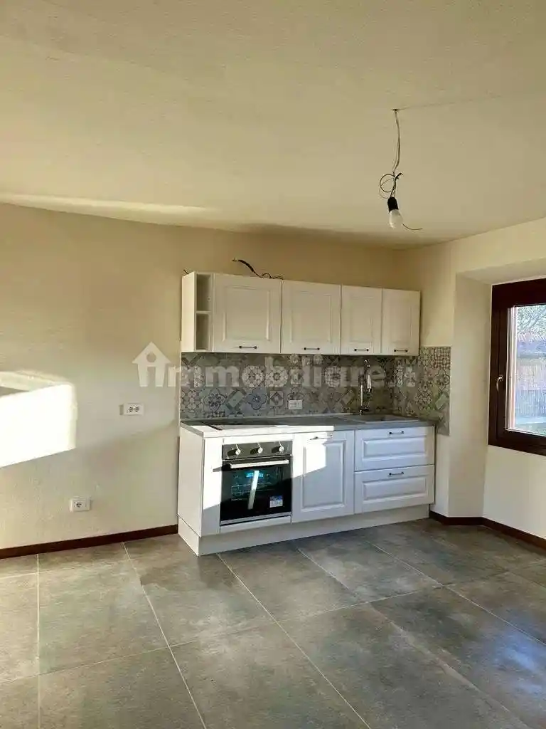 Bilocale via Marconi , 15, Cocquio, Cocquio-Trevisago - foto 3