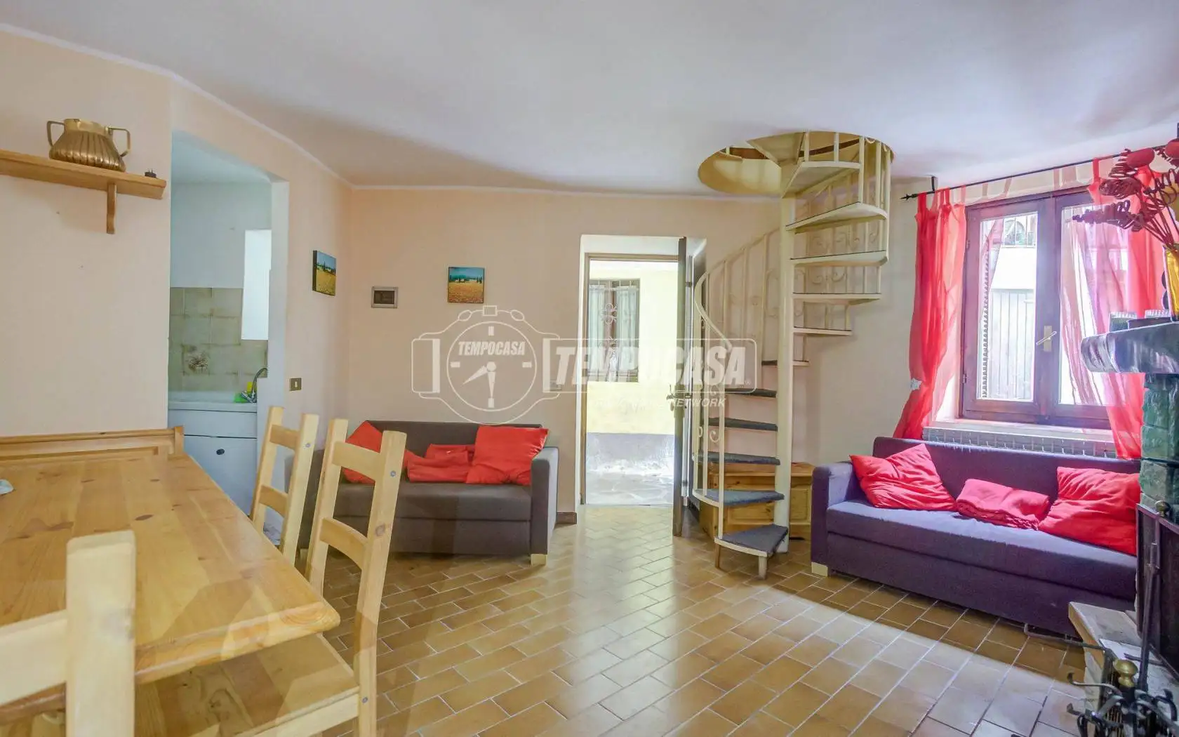 Appartamento in vendita a Montegrino Valtravaglia