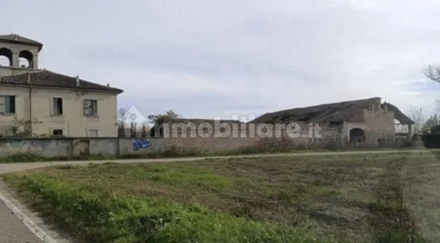 Casa indipendente in asta a Fara Gera d'Adda