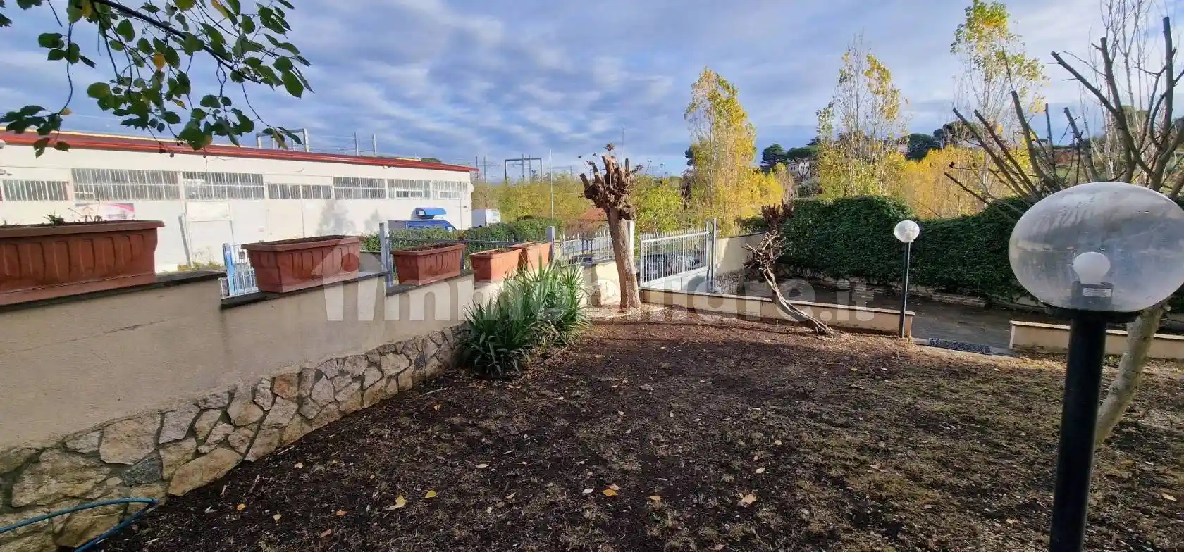 Villa unifamiliare via della Cavona 5, Morena, Roma - foto 4