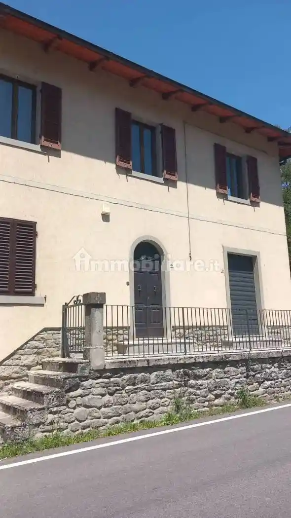 Casa indipendente in vendita a Pratovecchio e Stia