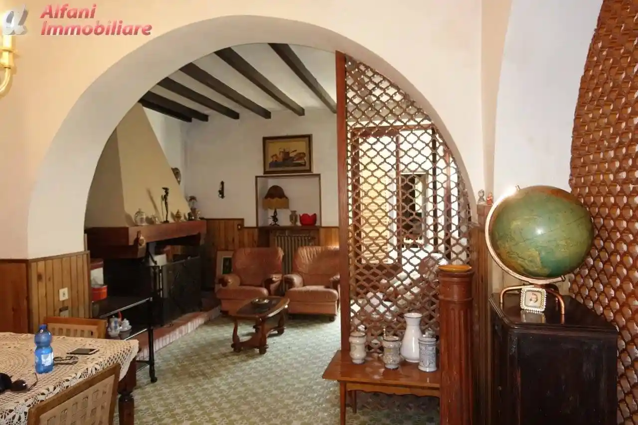 Casa indipendente in vendita a Castel Focognano