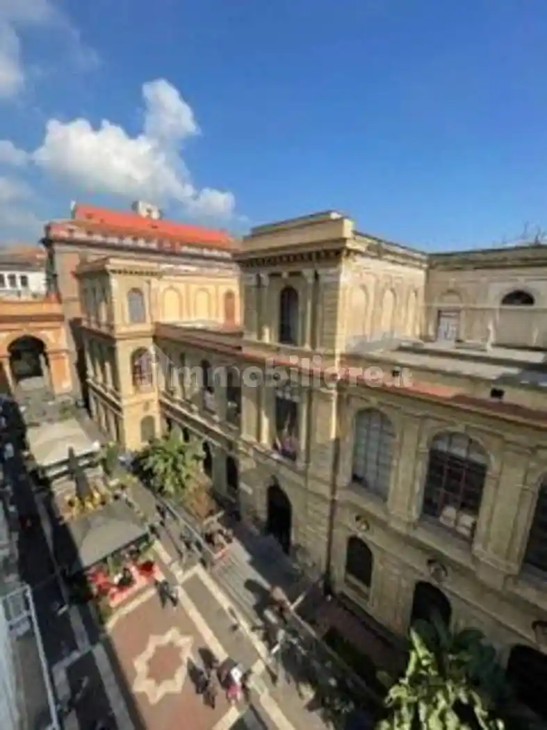Quadrilocale via Enrico Pessina, 73, Museo, Napoli - foto 2