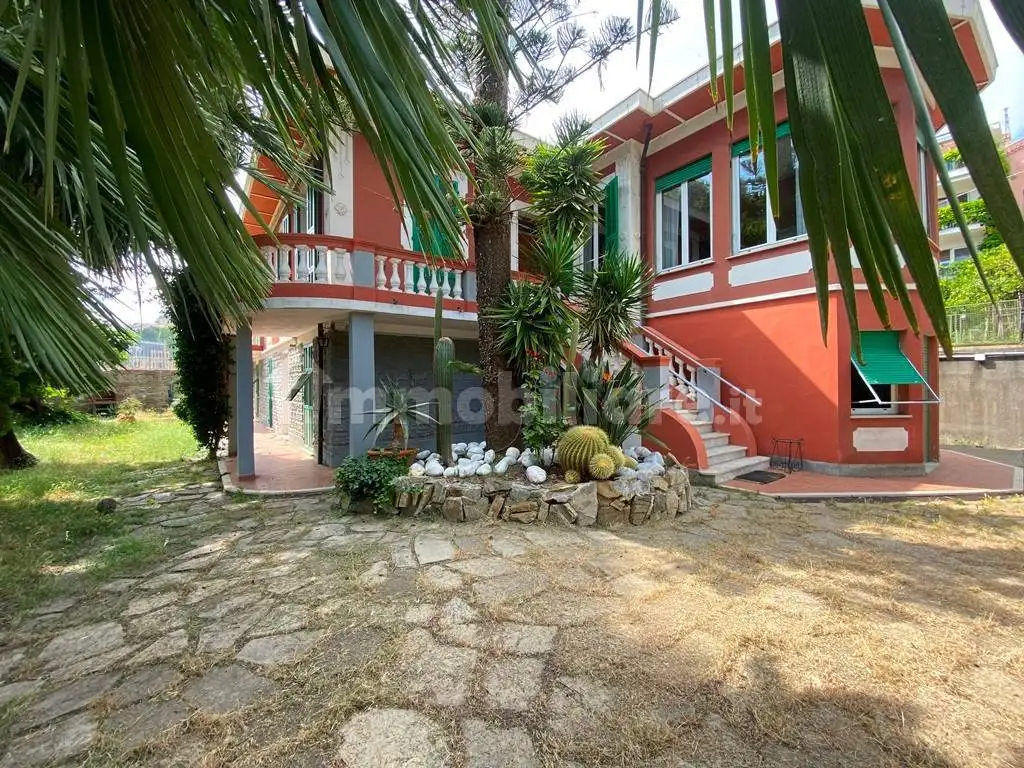 Villa in vendita a Sanremo