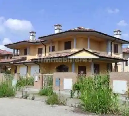 Villa all'asta via Cassarà, Roncaro - foto 3