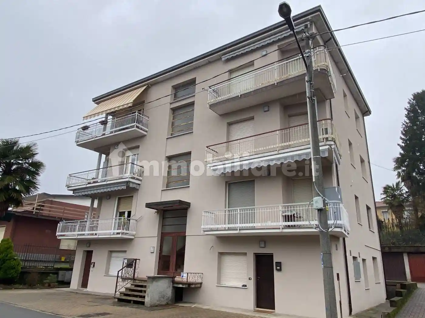 Trilocale via Aldo Moro 6, Centro, Biandronno - foto 2