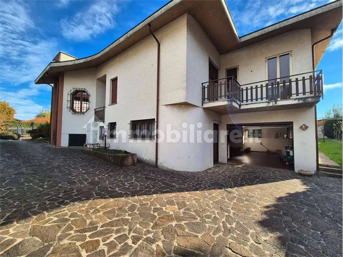 Villa in vendita a Cirimido