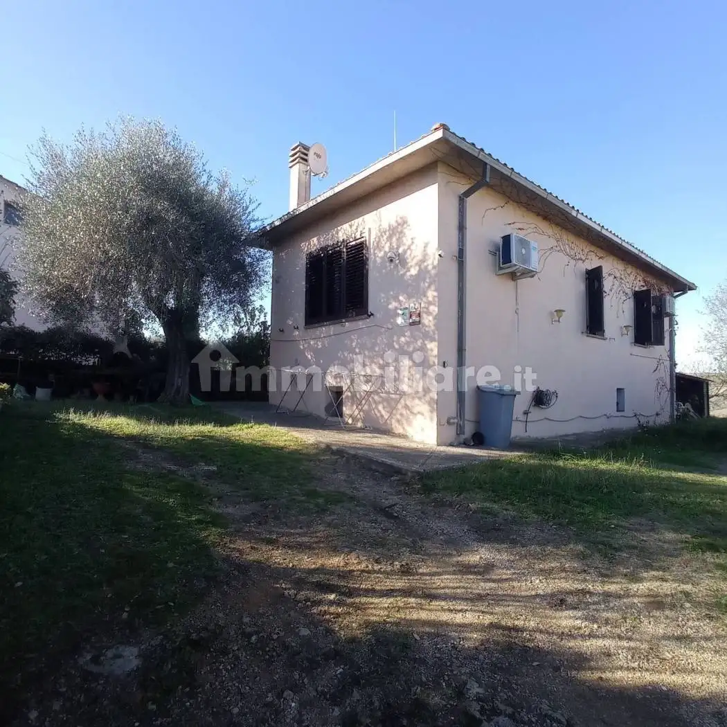 Villa in vendita a Civitella d'Agliano