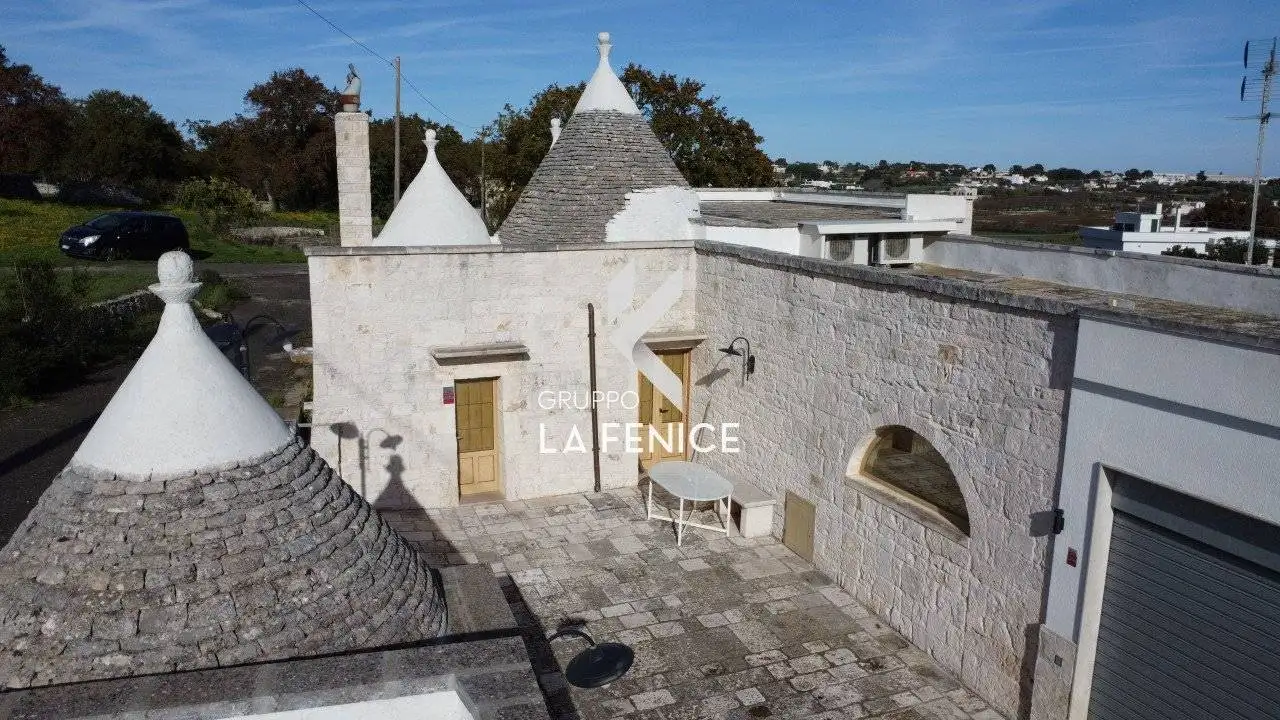 Rustico - Casale in vendita a Locorotondo