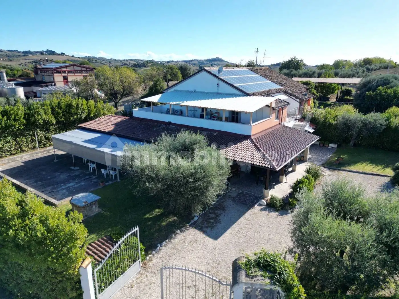 Casa indipendente in vendita a Monsampolo del Tronto