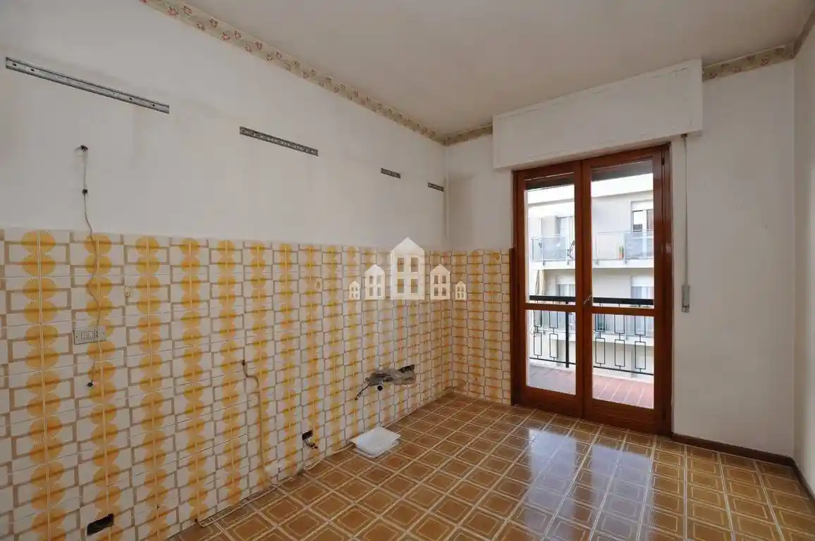 Trilocale via Cappuccini 3, Centro, Cuorgnè - foto 3