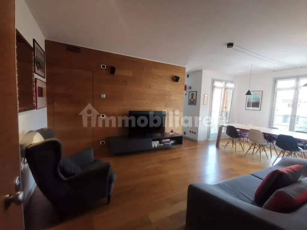 Palazzo - Edificio in vendita a Pordenone