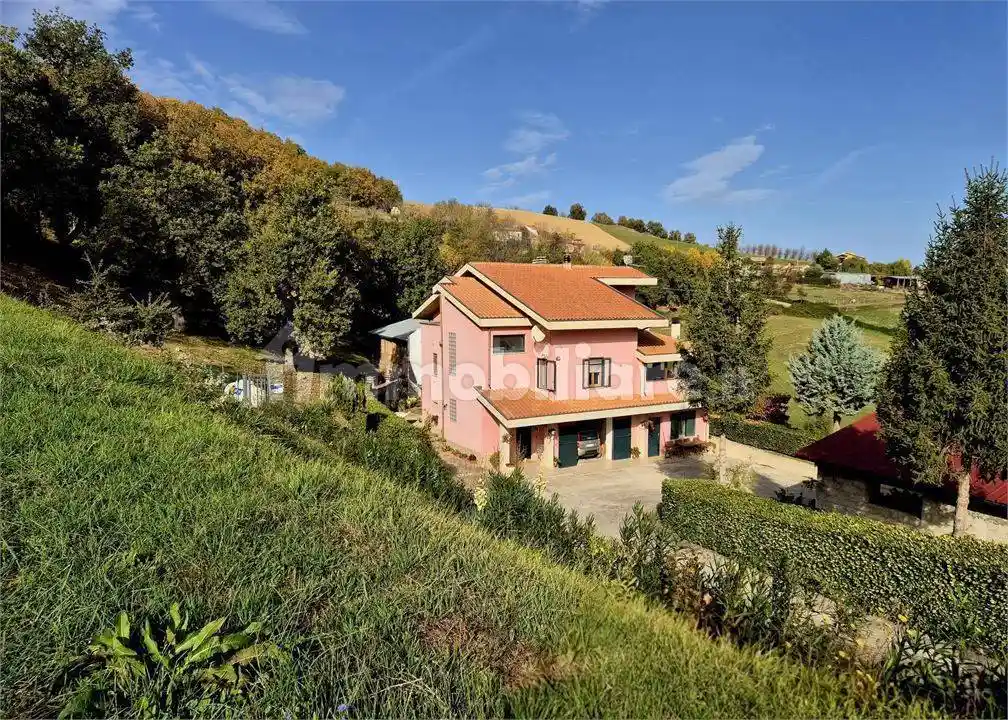 Villa unifamiliare c.da valloni 38, Castiglione Messer Raimondo - foto 3