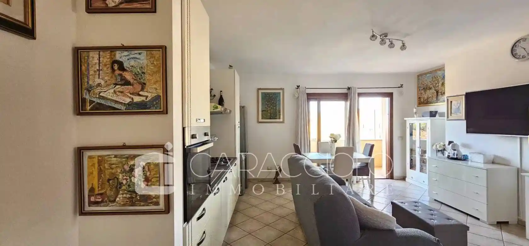 Appartamento buono stato, secondo piano, Santa Maria, Olbia - foto 3