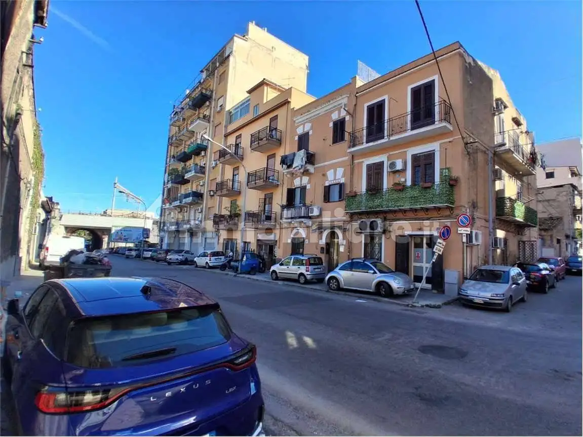 Appartamento in vendita a Palermo