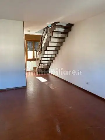 Trilocale via Paolo Veronese 4, Centro, Azzate - foto 3