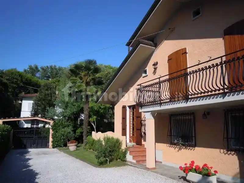 Villa in vendita a Massa