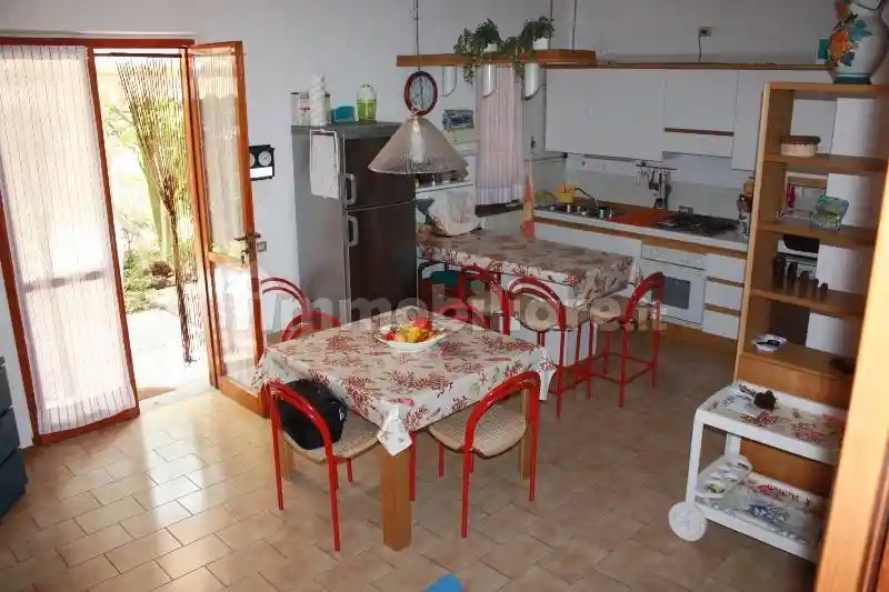 Villetta a schiera in vendita a Massa