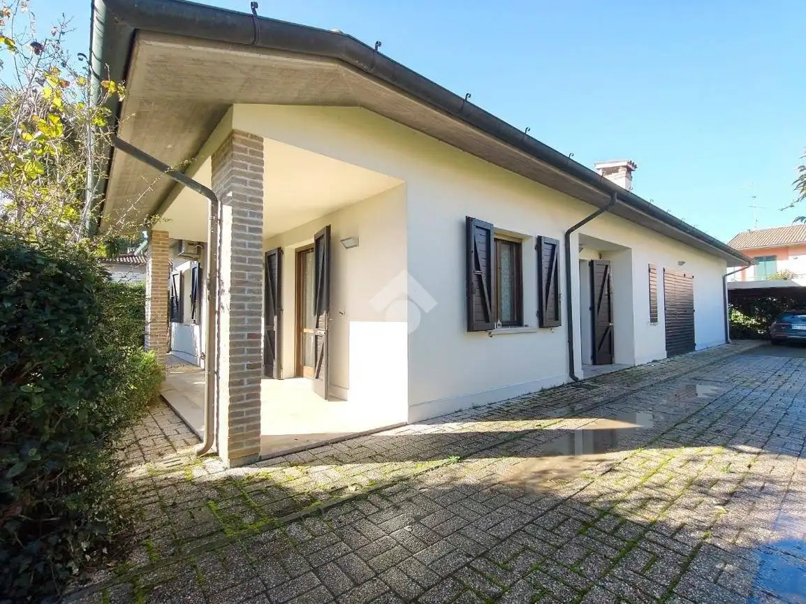 Casa indipendente in vendita a Ravenna