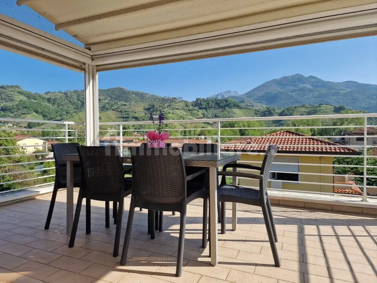 Villetta a schiera in vendita a Massa