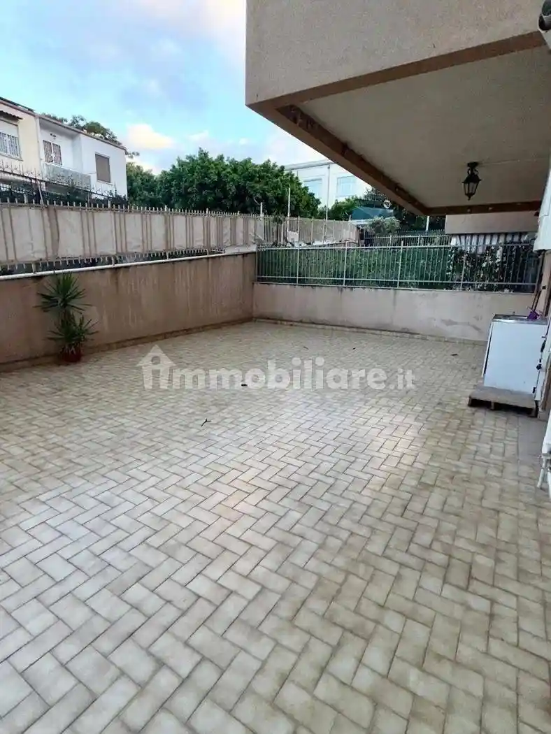 Trilocale via E. L'Emiro, 21, Zisa, Palermo - foto 3