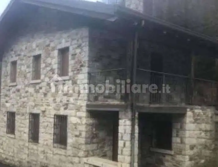 Casa indipendente in asta a Saviore dell'Adamello