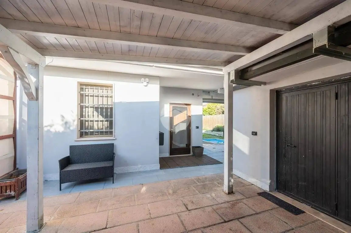 Villa in vendita a Borgo Virgilio