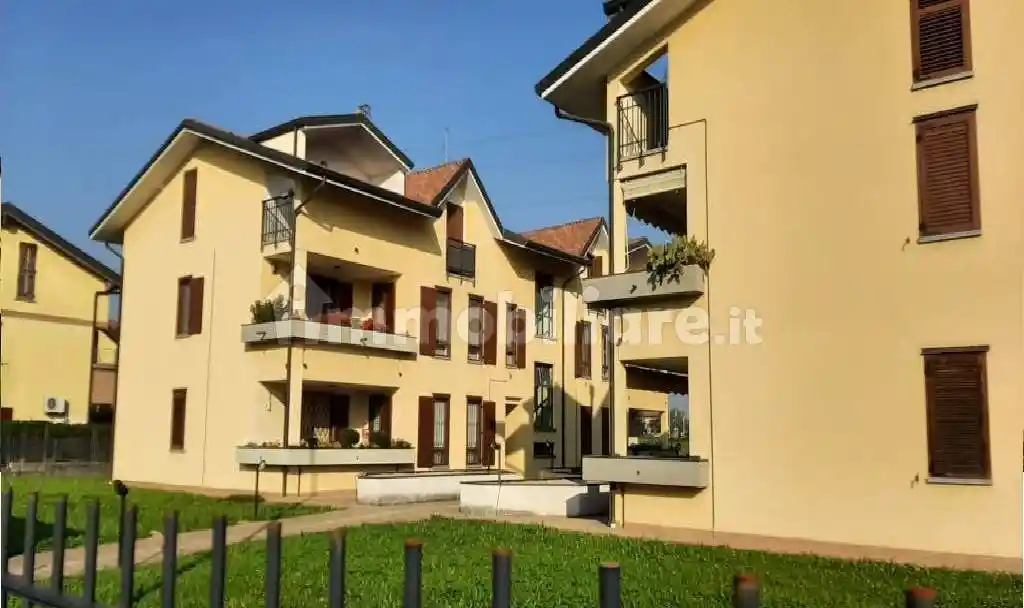 Trilocale via Galileo Galilei 17, Basiano - foto 2