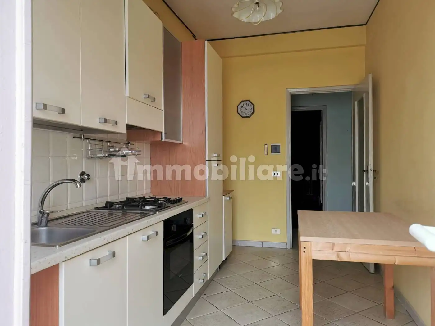 Trilocale via Des Geneys, 15, Centro, Pinerolo - foto 2