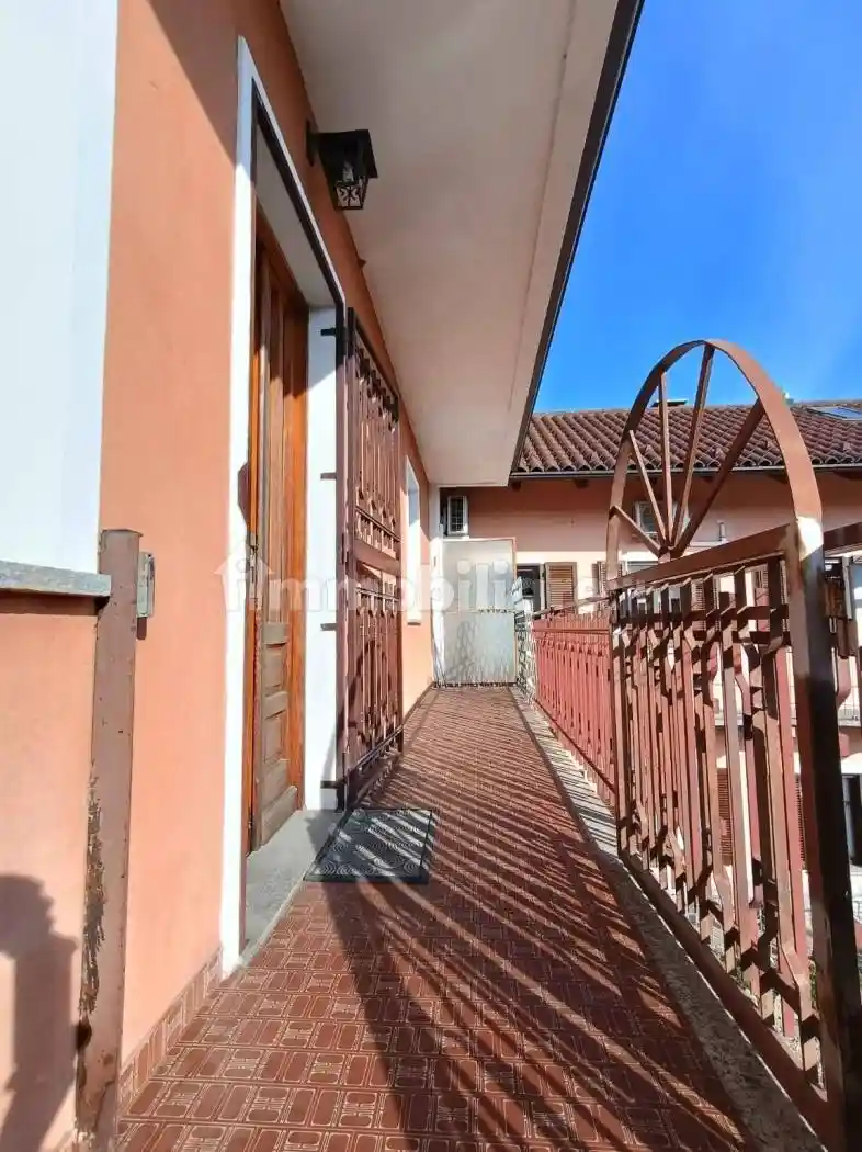 Quadrilocale via Giovanni Battista Viotti 55, Centro Storico, Rivoli - foto 4