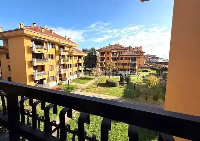 Quadrilocale via della Liberazione 27, Bettola Zelo Foramagno, Peschiera Borromeo - foto 2