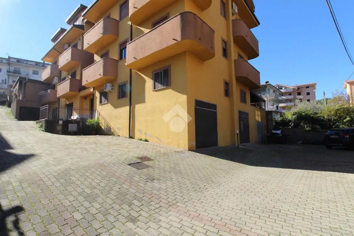 Appartamento in affitto a Montalto Uffugo