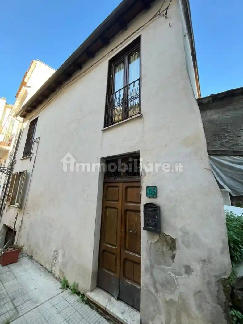 Trilocale vicolo del Cipresso, Centro, Frosinone - foto 2