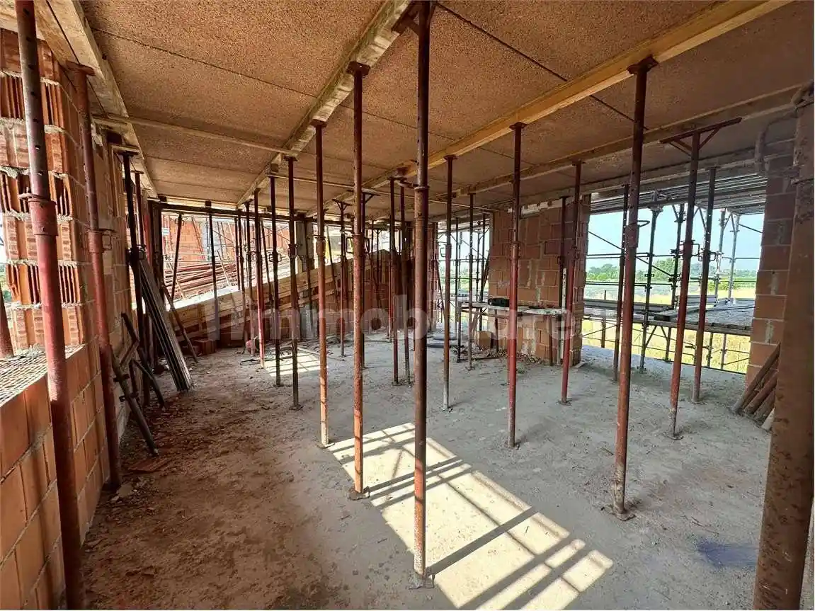 Quadrilocale nuovo, piano terra, Castel d'Azzano - foto 3