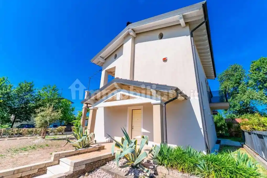 Villa in vendita a Poncarale