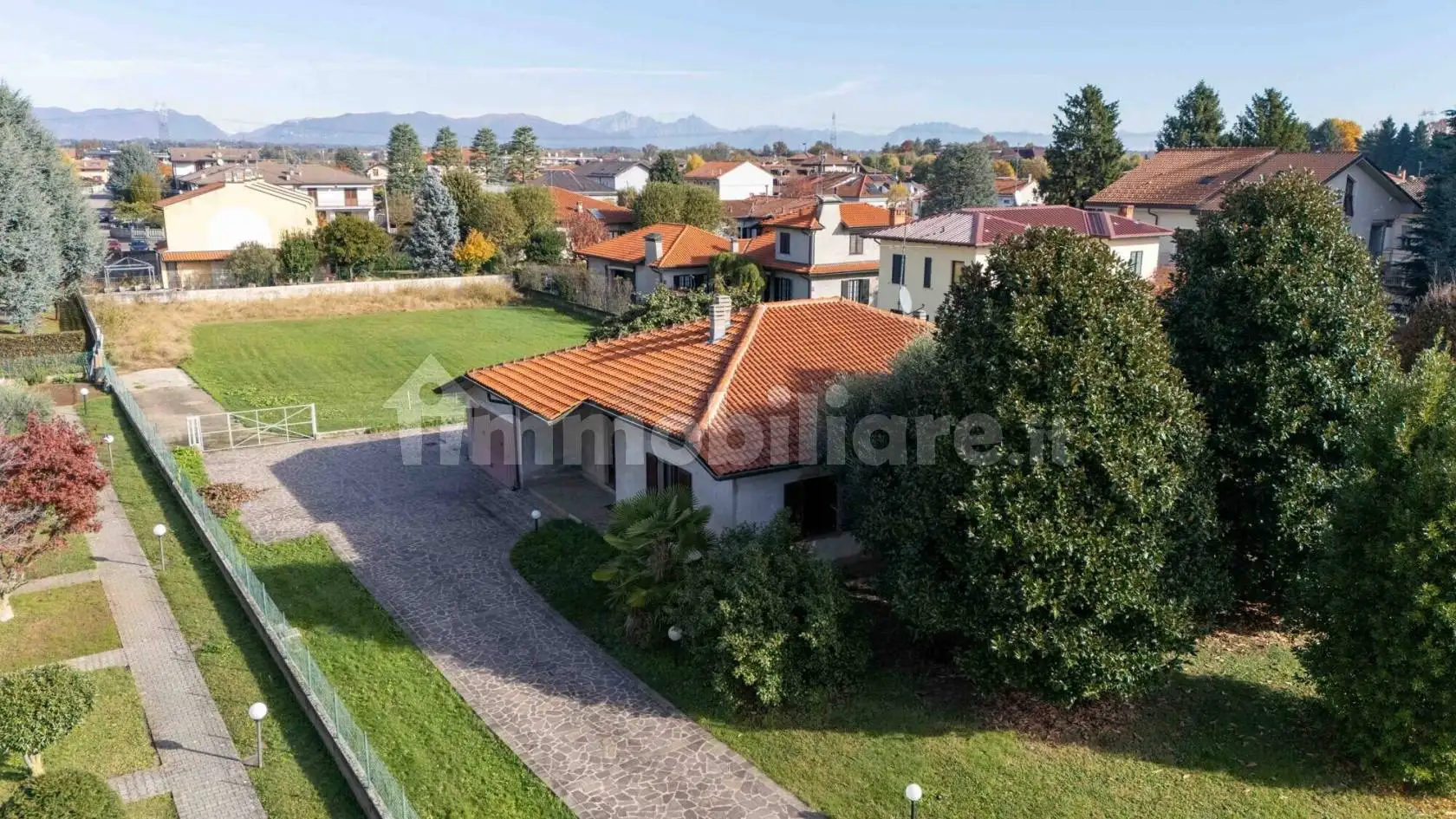 Villa in vendita a Cislago