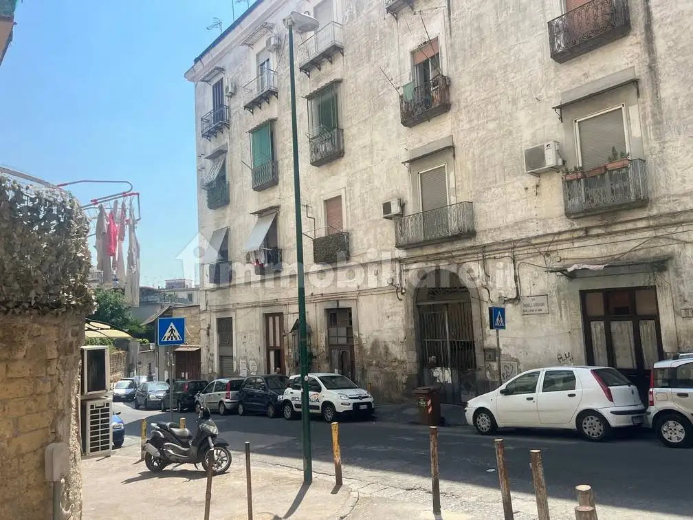 Appartamento in vendita a Napoli
