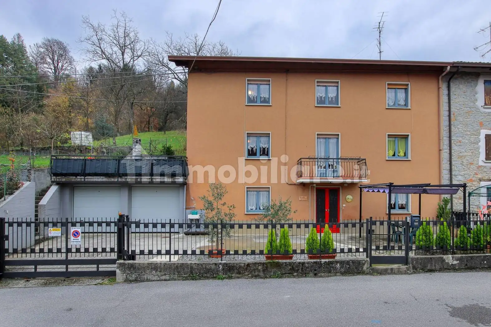 Casa indipendente in vendita a Capizzone