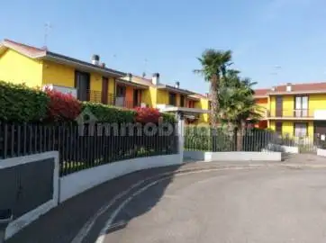 Villetta a schiera in asta a Bagnatica