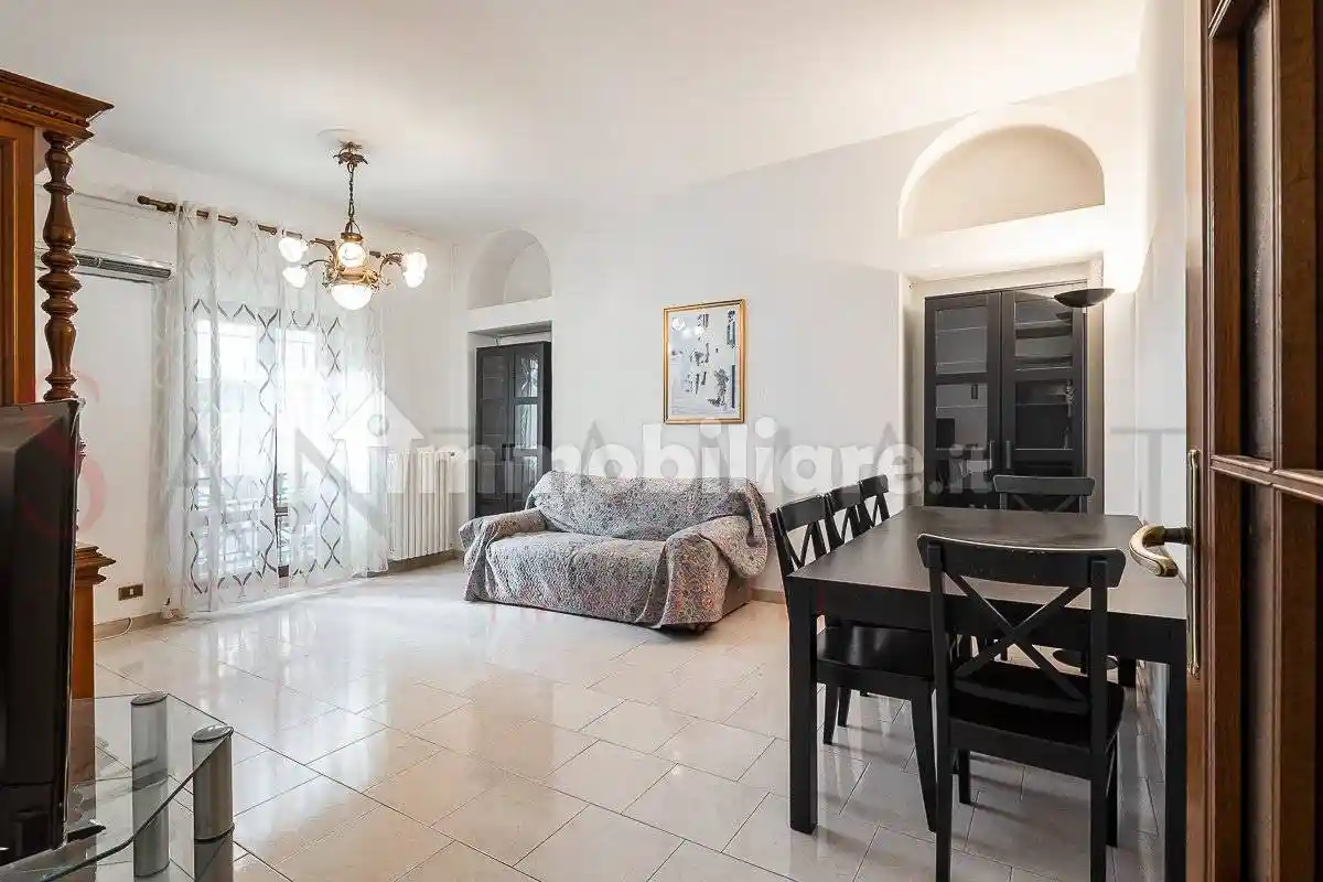 Quadrilocale buono stato, primo piano, Guastalla, Milano - foto 2