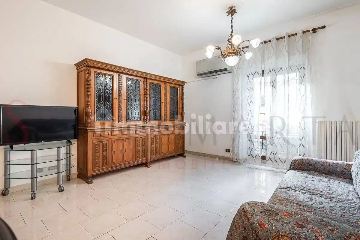 Quadrilocale buono stato, primo piano, Guastalla, Milano - foto 4