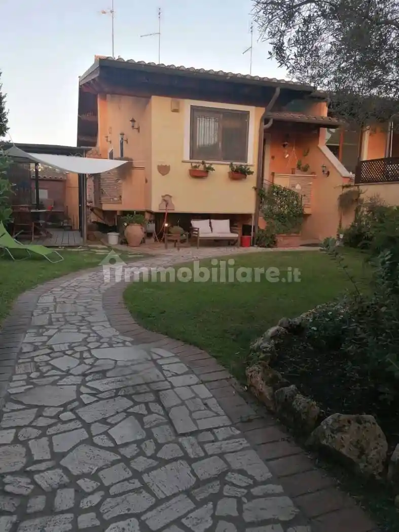 Villa plurifamiliare via Teofilo de Angelis, Infernetto, Roma - foto 5