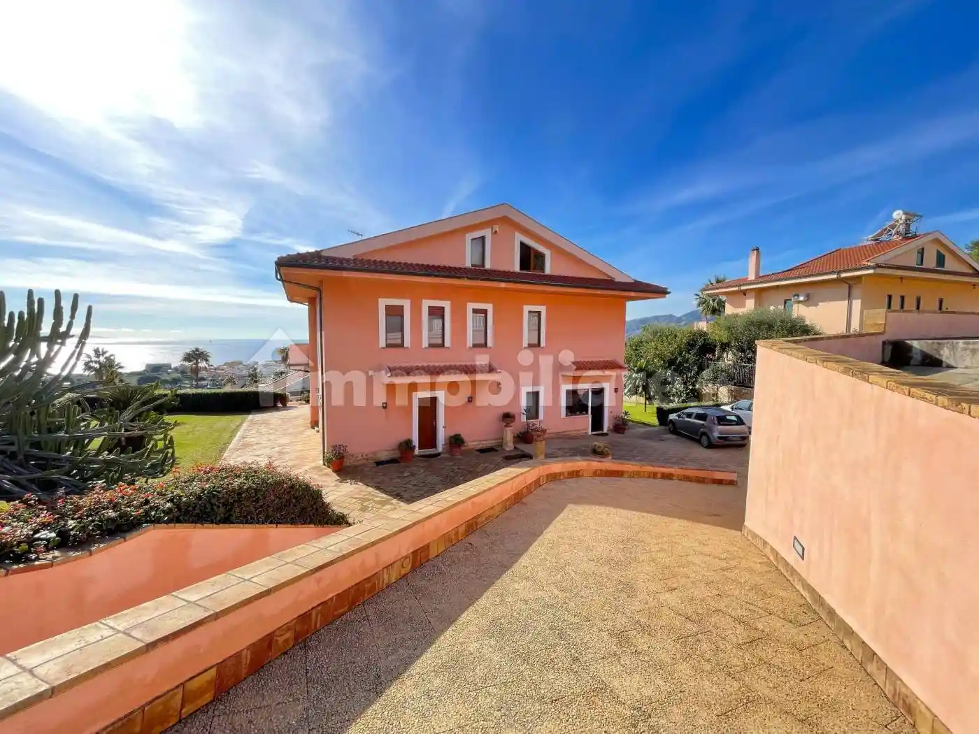 Villa unifamiliare via Consolare Pompea Complesso Giardino Sui Laghi, Ganzirri, Messina - foto 2