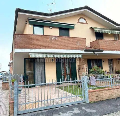 Appartamento in vendita a Pincara